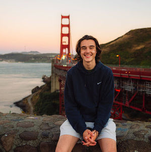 Meet your Posher, Ethan